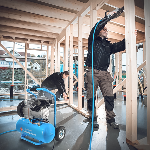 Pneumatisch spijkerpistool van Airpress geschikt voor de bouw